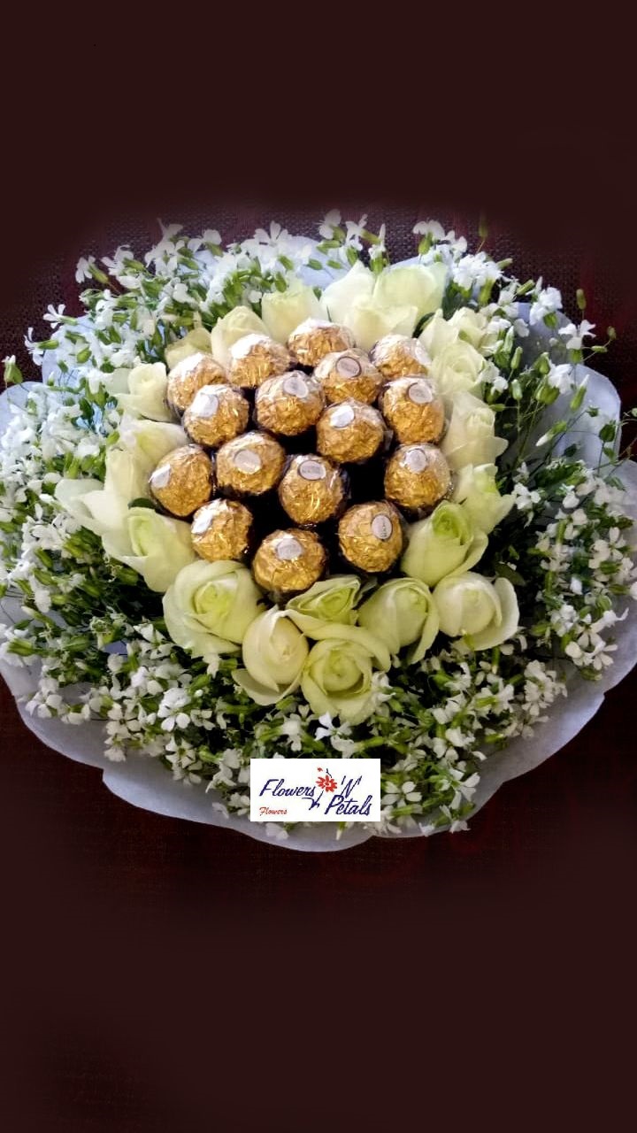 Hand bunch with chocolates 